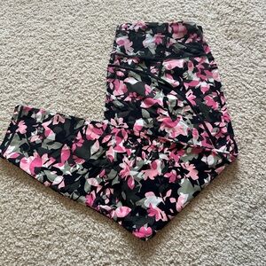 Sweaty Betty 7/8 Crop Flower Leggings - Size XL